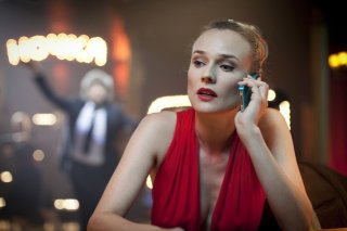 Diane Kruger al telefono nella commedia Un plan parfait