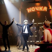 Diane Kruger (di spalle) nella commedia Un plan parfait accanto a Dany Boon