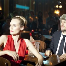 Diane Kruger 'signora in rosso' nella commedia Un plan parfait accanto a Dany Boon