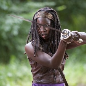 The Walking Dead: Danai Gurira è Michonne nell'episodio Benvenuti a Woodbury