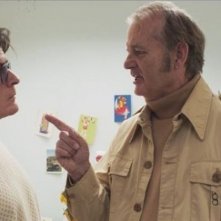 A Glimpse Inside the Mind of Charles Swan III: Charlie Sheen e Bill Murray in una scena