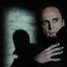 Ixjana: Łukasz Simlat in una scena