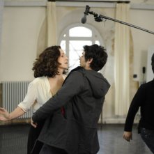 Main dans la main: Valérie Lemercier e Jérémie Elkaïm sul set