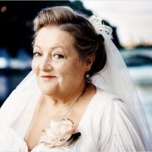 Omamamia: Marianne Sägebrecht in abito da sposa