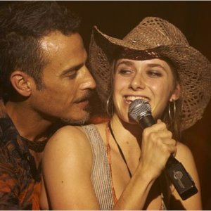 Raz Degan nella commedia tedesca Omamamia con Miriam Stein