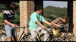 Clip 'Una pompa' - Quell'estate