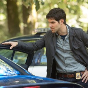 David Giuntoli in una foto promozionale dell'episodio La Llorona della serie TV Grimm