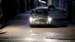 Featurette 'Aston Martin DB5' - Skyfall