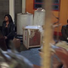 Kevin Chapman con Taraji P. Henson in un momento dell'episodio Bury the Lede della serie TV Person of Interest