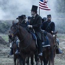 Daniel Day-Lewis è Abraham Lincoln nel film di Spielberg.