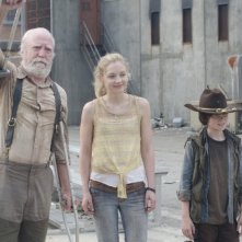 The Walking Dead: Scott Wilson, Emily Kinney e Chandler Riggs nell'episodio Dentro e fuori