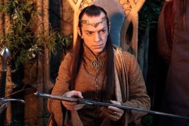 Lo Hobbit: un viaggio inaspettato, Hugo Weaving in una scena del film