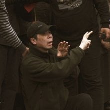 Back to 1942: il regista Feng Xiaogang sul set del film