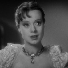 La moglie di Frankenstein: Elsa Lanchester nei panni di Mary Shelley nel prologo del film