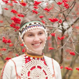 Spose celesti dei mari di pianura: una colorata scena tratta dal film