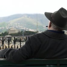 Giuliano Montaldo - Quattro volte vent'anni: una bella immagine di spalle di Giuliano Montaldo