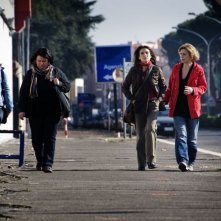 La scoperta dell'alba: Lina Sastri e Margherita Buy in una scena del film