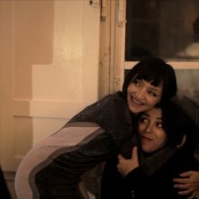 The gang f the Jotas: Maria de Medeiros e Marjane Satrapi in una scena