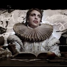 Goltzius and the Pelican Company: Ramsey Nasr in una scena del film