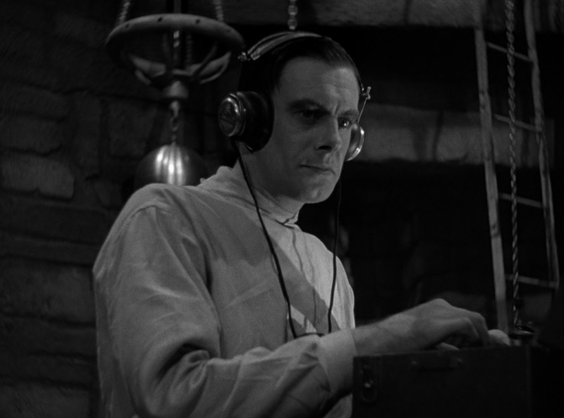 Colin Clive E Henry Frankenstein Nel Film Frankenstein 1931 257048