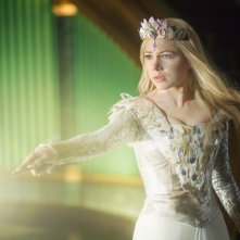 Il grande e potente Oz: Michelle Williams in azione nei panni della strega Glinda
