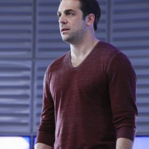 Chris McKenna in una scena dell'episodio The Final Frontier della serie Castle - Detective tra le righe
