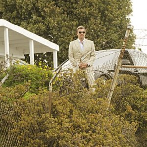 Dexter: Ray Stevenson in una scena dell'episodio Swim Deep