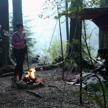 Ginnifer Goodwin con Jennifer Morrison in una scena dell'episodio Into the Deep della serie C'era una volta