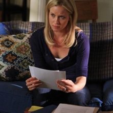 Jessy Schram in una scena dell'episodio Nuke It Out della prima stagione della serie Last Resort