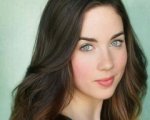 90210 accoglie l'esordiente Lyndon Smith