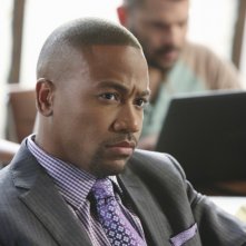 Columbus Short In Una Foto Promozionale Dell Episodio White Hat S Off Della Seconda Stagione Di Scan 257553