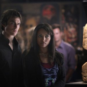 Ian Somerhalder e Kat Graham in una scena dell'episodio We All Go a Little Mad Sometimes della serie televisiva The Vampire Diaries