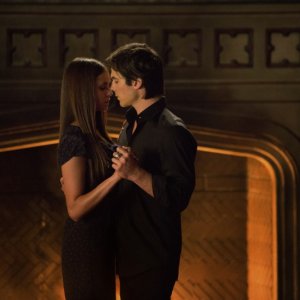 Ian Somerhalder e Nina Dobrev in una scena dell'episodio My Brother's Keeper della serie TV The Vampire Diaries