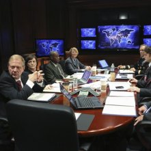 Jeff Perry, Virginia Louise Smith, Jason Dechert e Josh Clark in una scena dell'episodio The Other Woman della seconda stagione di Scandal