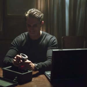 Michael Rowe in una scena dell'episodio Lone Gunmen della prima stagione della serie televisiva Arrow