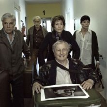 E se vivessimo tutti insieme?: una scena di gruppo del film