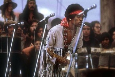 Hendrix 70. Live at Woodstock: Jimi Hendrix in una scena del documentario in uscita a 70 anni dalla sua nascita