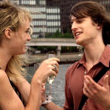 Peter Vack in una scena dell'episodio Safety Nets della prima stagione della serie In cerca di Jane