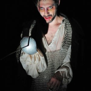 Amleto²: una scena del film in 3D sullo spettacolo scritto e diretto da Filippo Timi