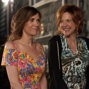 Annette Bening e Kristen Wiig in Imogene