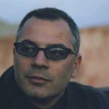 Noi non siamo come James Bond: il regista e interprete del film Mario Balsamo in una foto promozionale