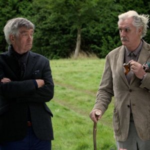Quartet: Billy Connolly e Tom Courtenay in una buffa scena