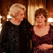 Quartet: Maggie Smith insieme a Pauline Collins in una scena del film
