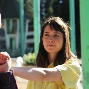 Smashed: i protagonisti Mary Elizabeth Winstead e Aaron Paul in una scena