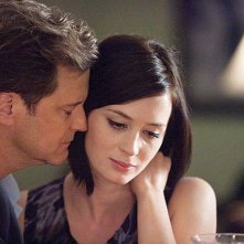 Arthur Newman: scambio di effusioni tra Emily Blunt e Colin Firth in una scena del film