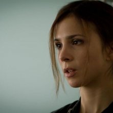 Breaking Horizon: Aylin Tezel in una scena del film