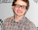 Due uomini e mezzo: Angus T. Jones chiede scusa