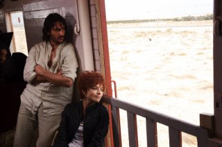 L'isola: Alexandra Dinu e Marco Foschi in un momento della fiction Rai