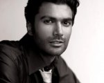 Sendhil Ramamurthy guest star in Hot in Cleveland