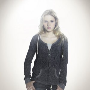 Touch: Saxon Sharbino è Amelia Robbins in una foto promozionale della stagione 2